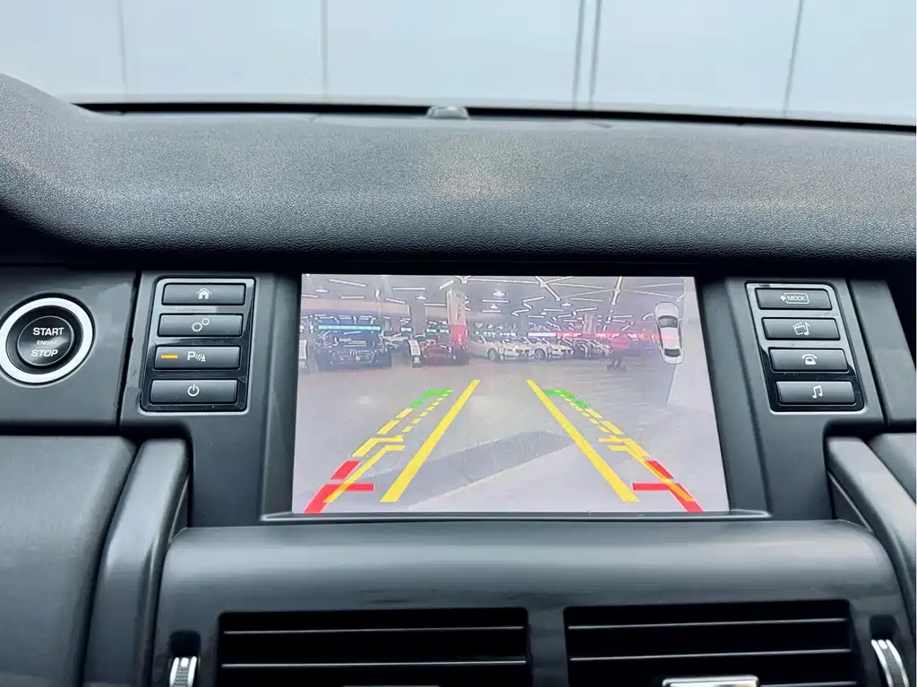 Land Rover Discovery Sport 2016 — фото 13