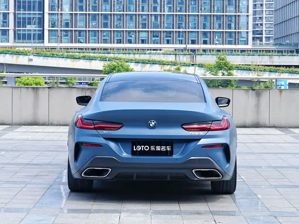 BMW 8 Series 2022 — фото 4
