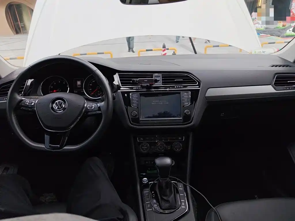 Volkswagen Tiguan L 2018