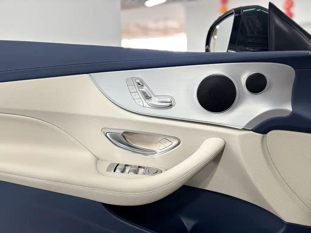 Mercedes-Benz E-Class 2023 — фото 10