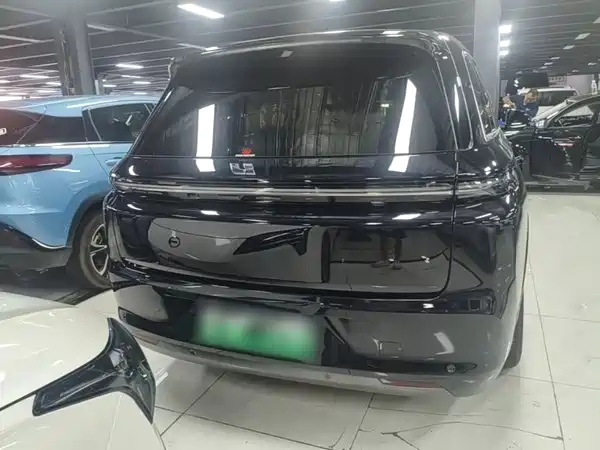Li Auto L8 2023