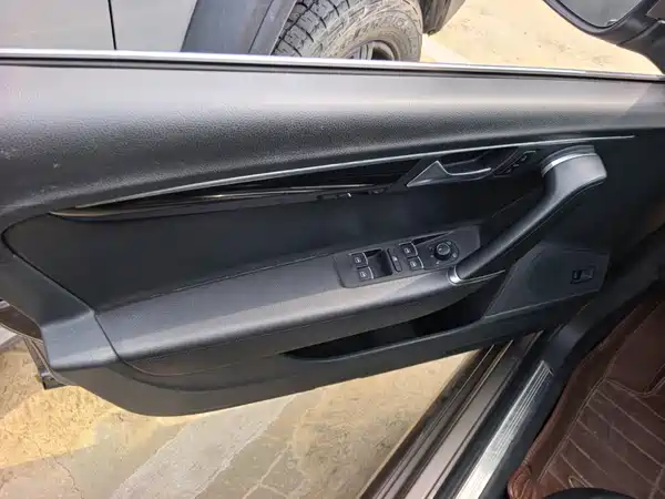 Volkswagen Magotan 2014