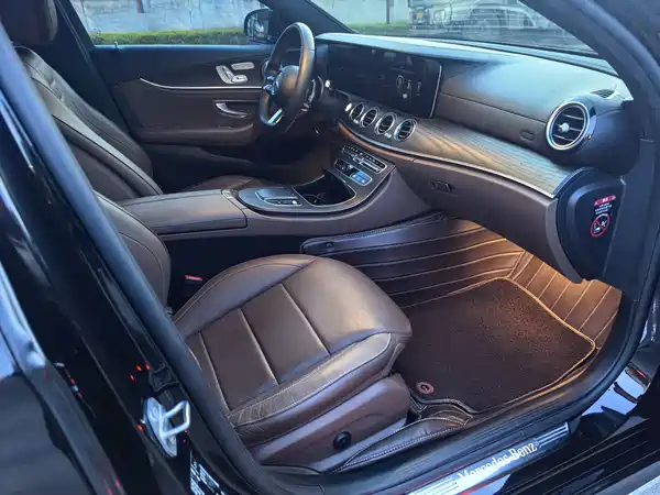 Mercedes-Benz E-Class 2021