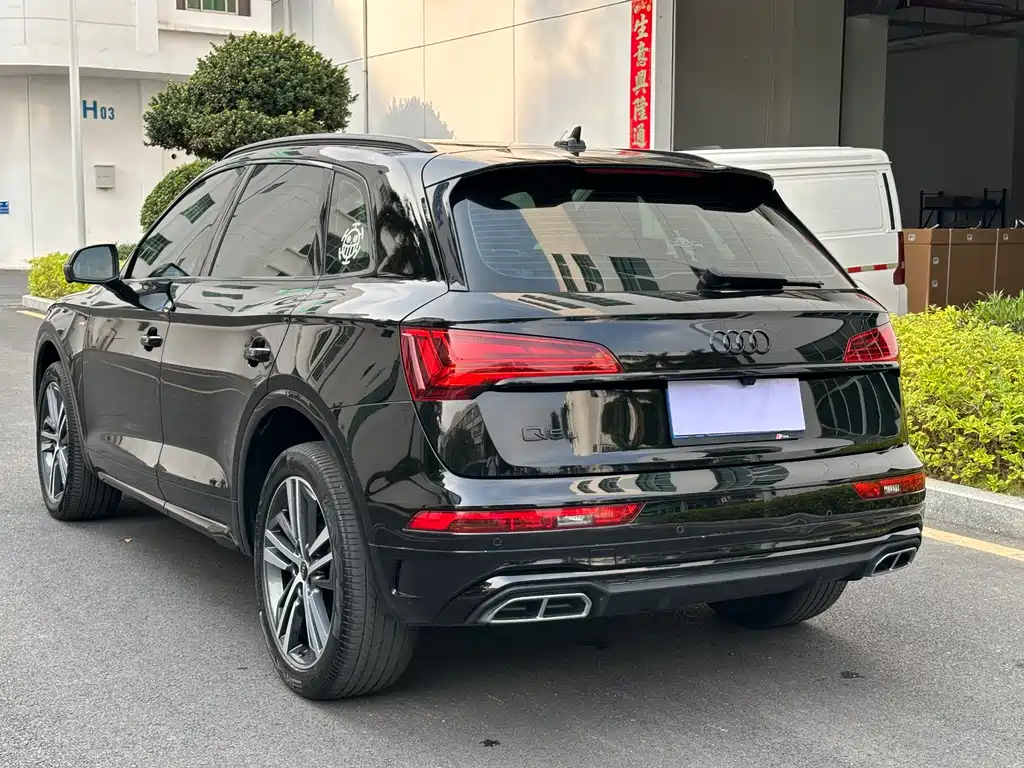 Audi Q5L 2022 — фото 4