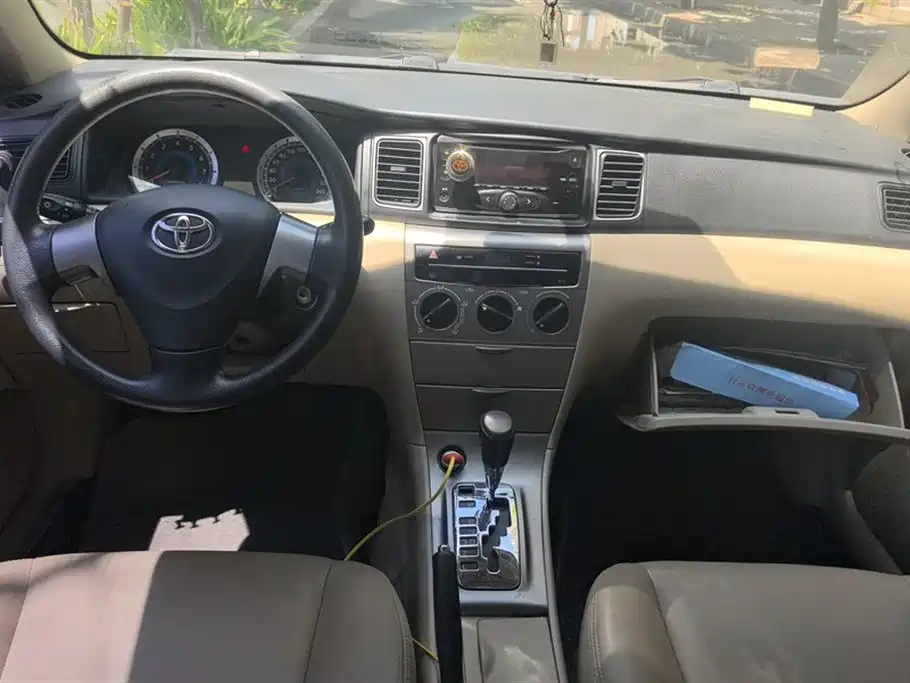 Toyota Corolla 2015 — фото 12