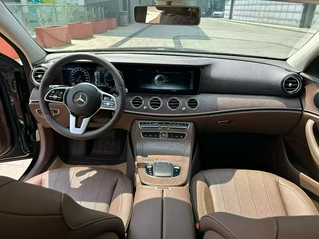 Mercedes-Benz E-Class 2020 — фото 6