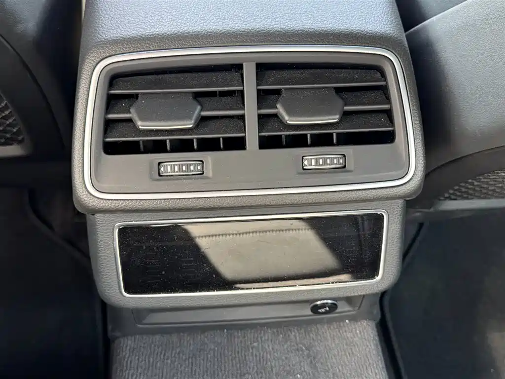 Audi A6L 2025 — фото 20