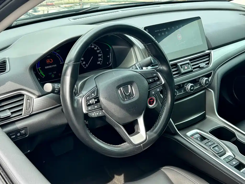 Honda Accord 2022 — фото 17