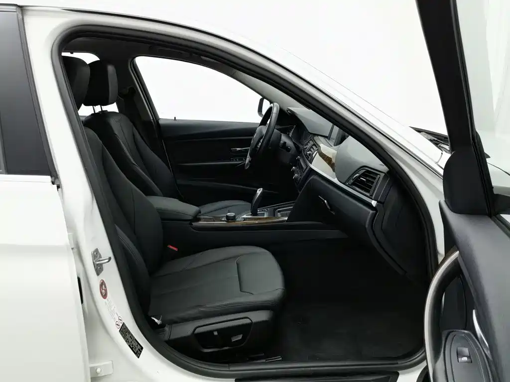 BMW 3 Series 2013 — фото 23