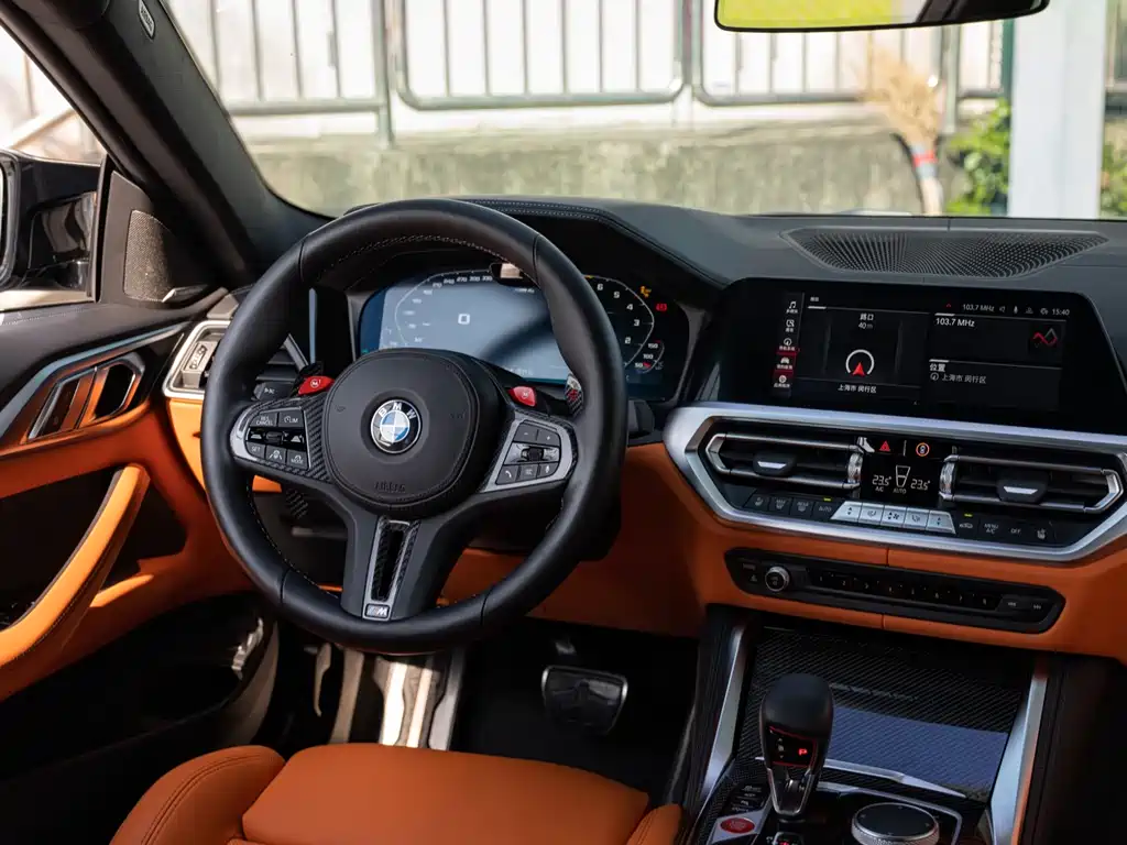 BMW M4 2023 — фото 14
