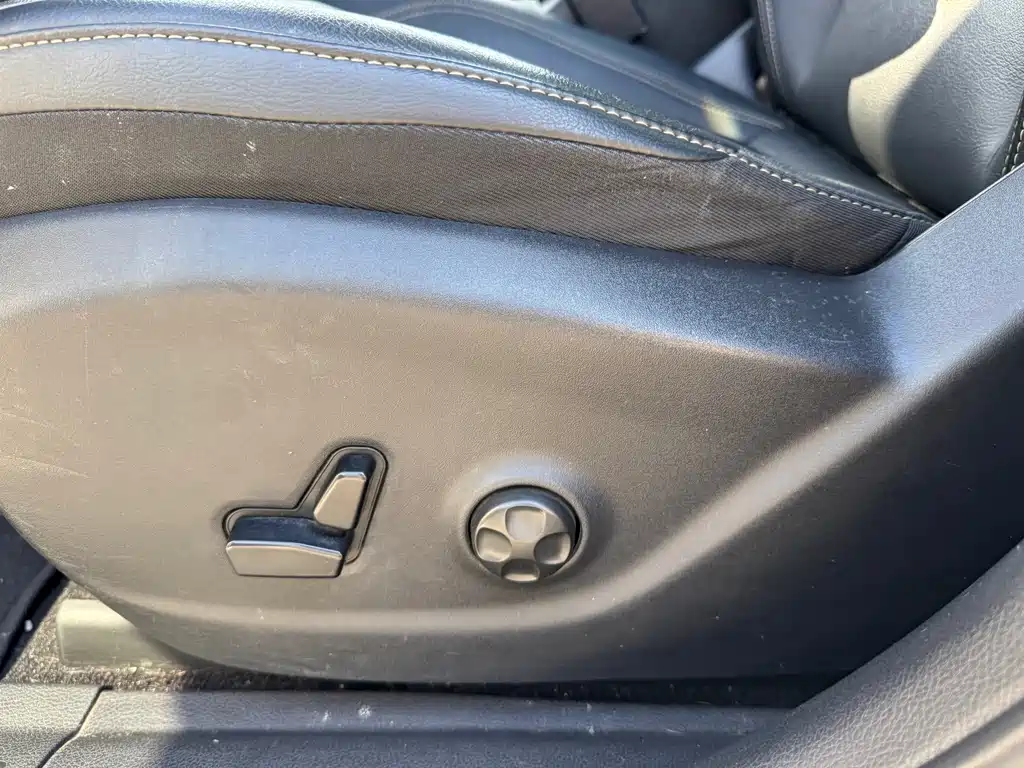 Jeep Cherokee 2018 — фото 13