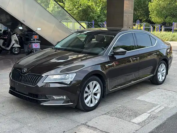 Skoda Superb 2016