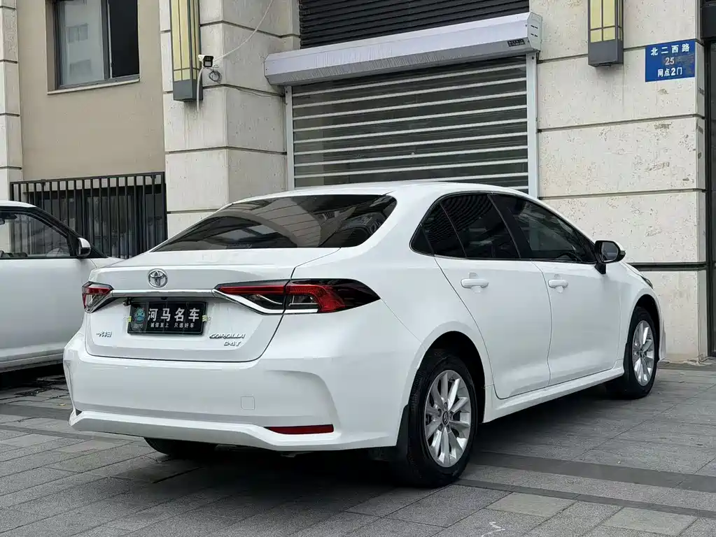 Toyota Corolla 2022 — фото 9