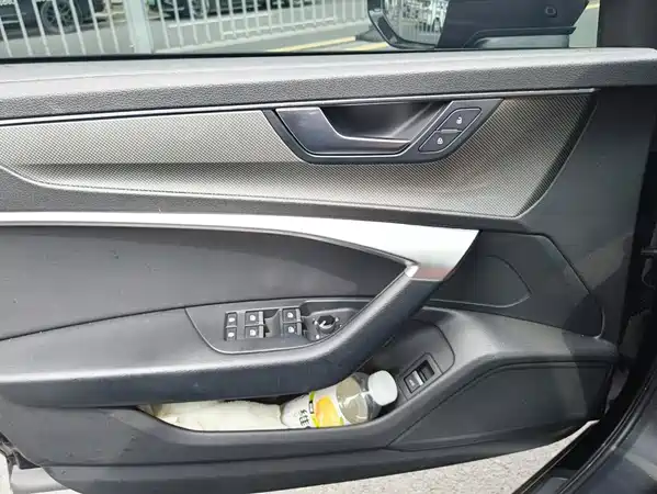 Audi A6L 2021