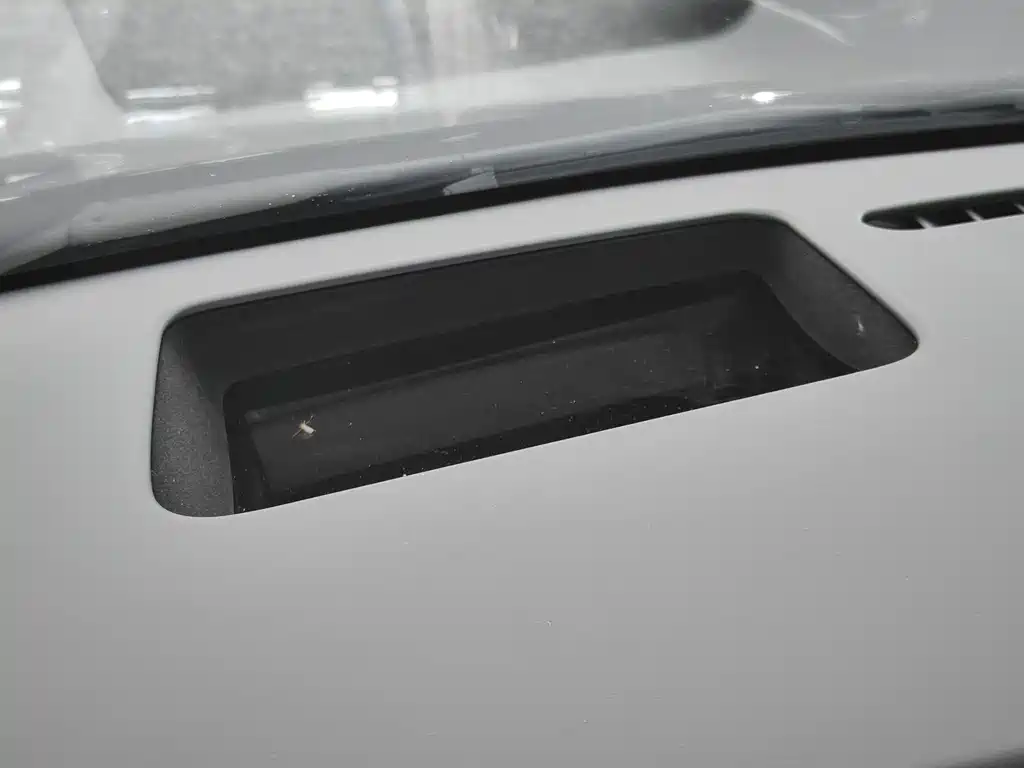 Li Auto i8 2025 — фото 10