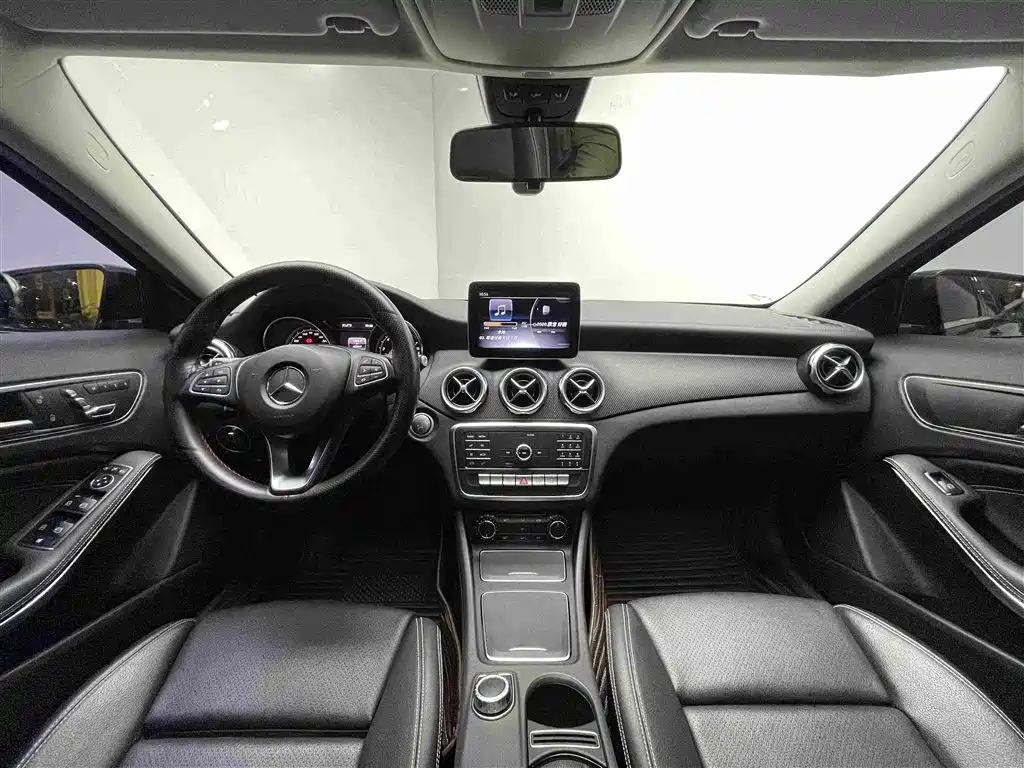 Mercedes-Benz GLA 2018