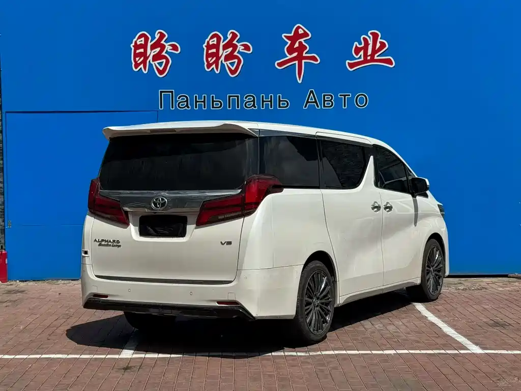 Toyota Alphard 2018 — фото 9