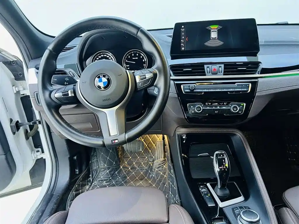 BMW X2 2023 — фото 10