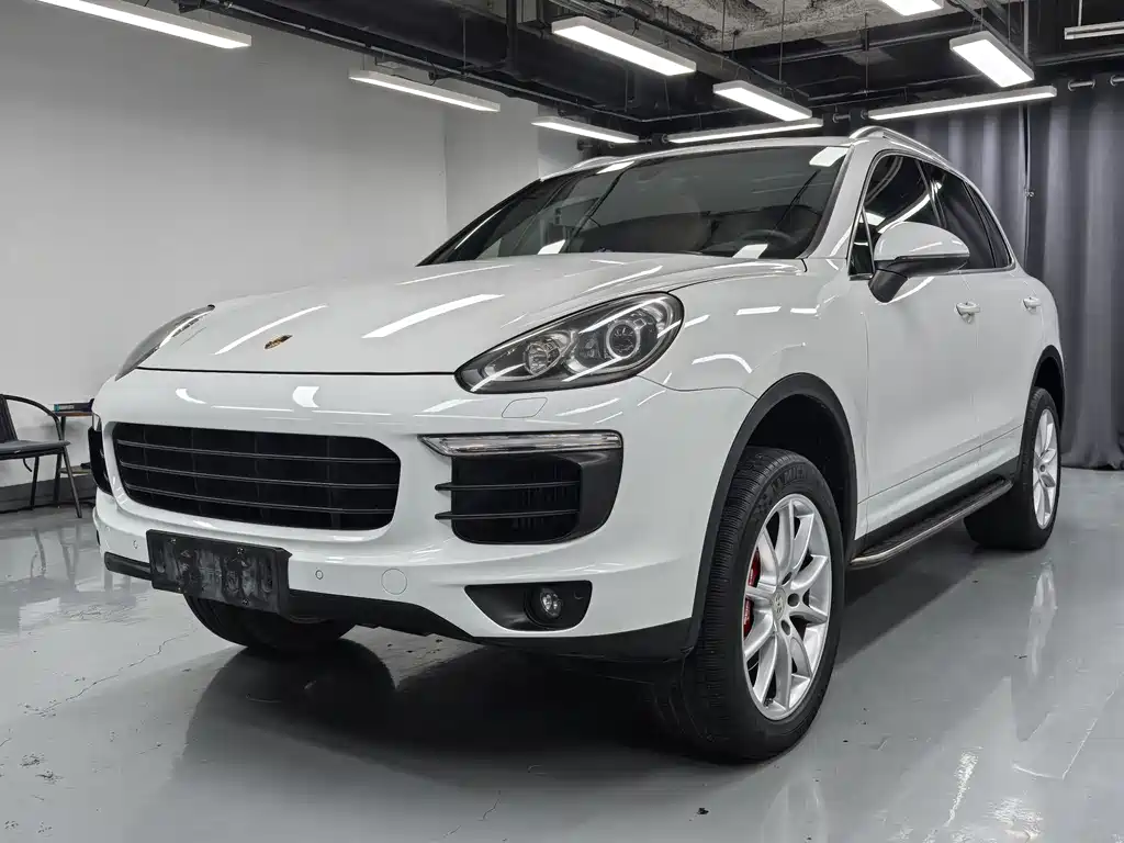 Porsche Cayenne 2016 — фото 1