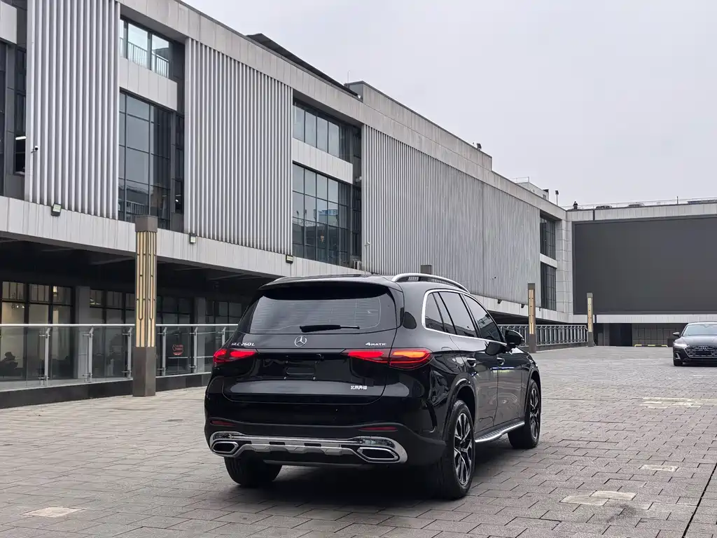 Mercedes-Benz GLC 2023 — фото 18