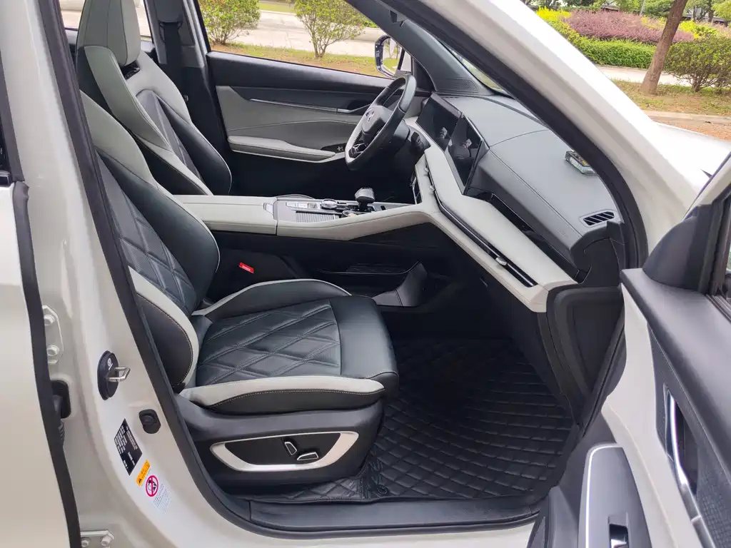 Changan CS75PLUS 2023 — фото 18