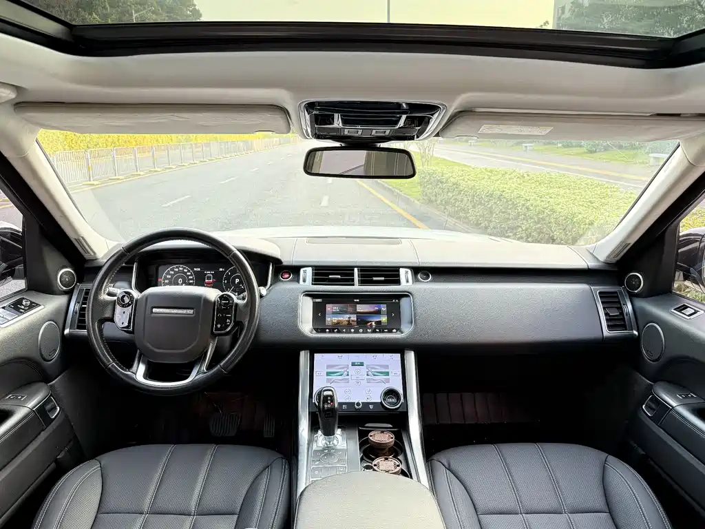 Land Rover Sport 2018 — фото 13