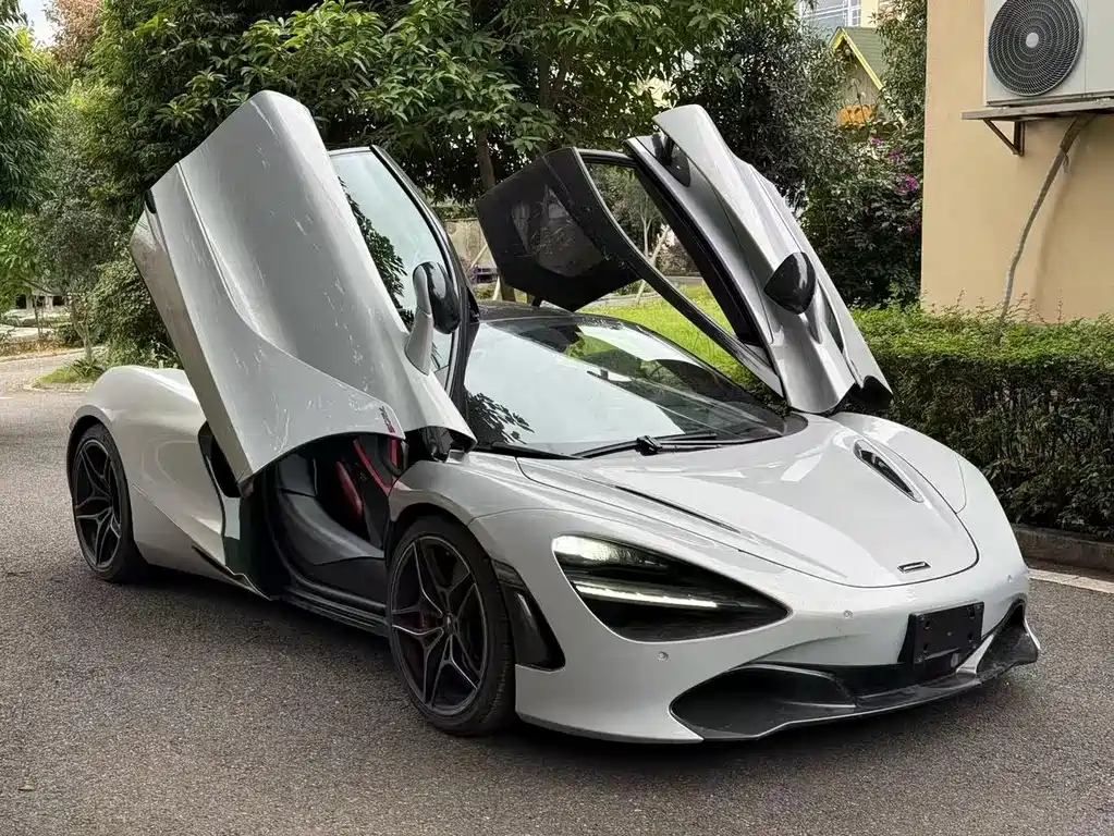 McLaren 720S 2020 — фото 7