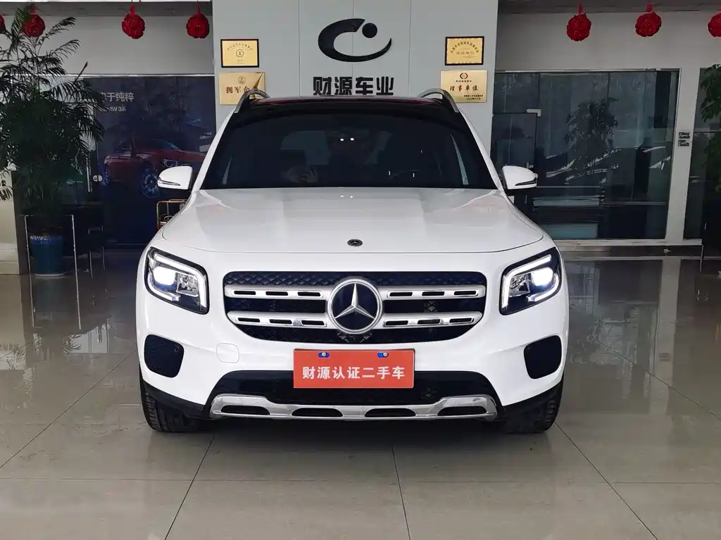Mercedes-Benz GLB 2021