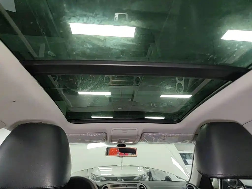 Volkswagen Tiguan 2015 — фото 18