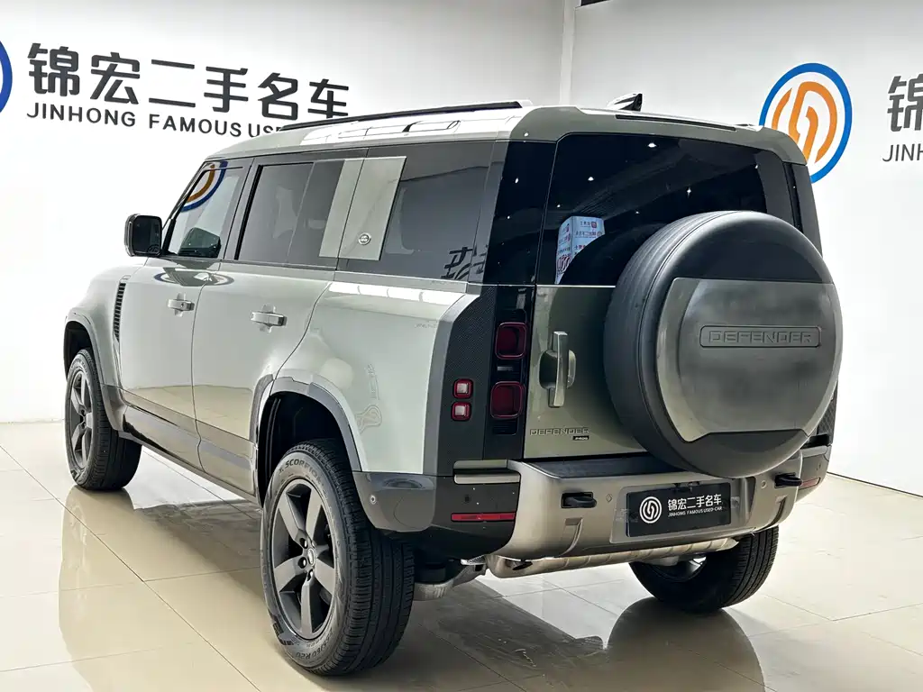 Land Rover Defender 2022 — фото 23