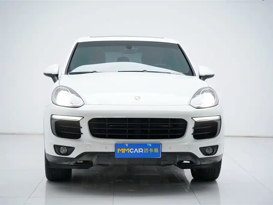Porsche Cayenne 2017 — фото 23