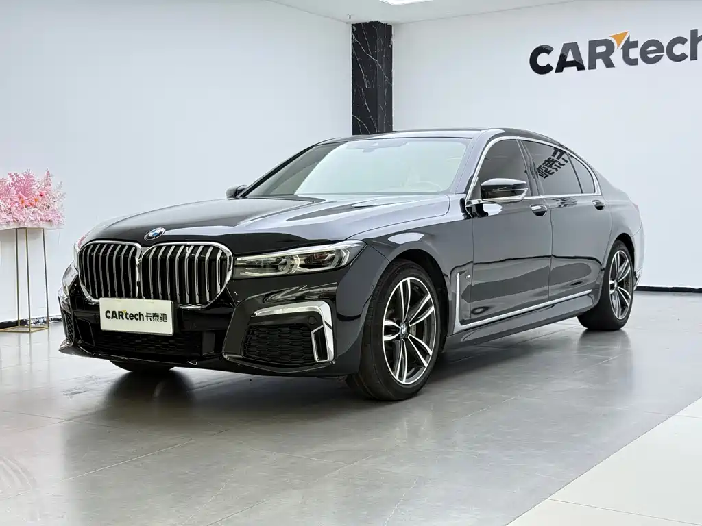 BMW 7 Series 2020 — фото 1