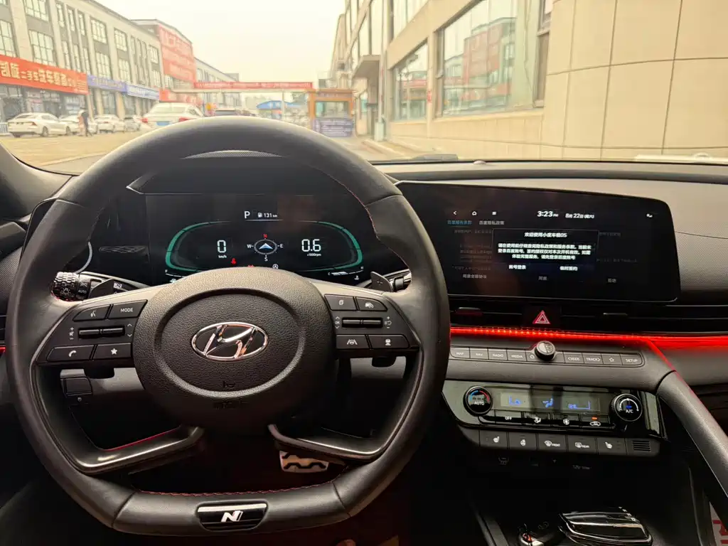 Hyundai Elantra 2023 — фото 14