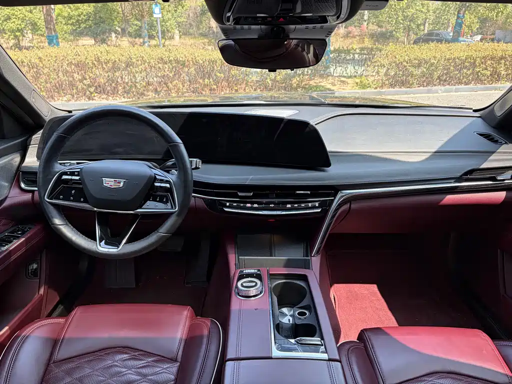 Cadillac CT6 2023 — фото 2