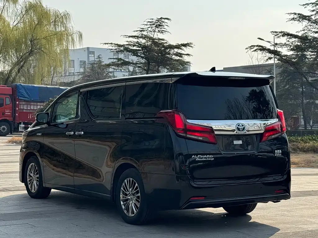 Toyota Alphard 2020 — фото 14