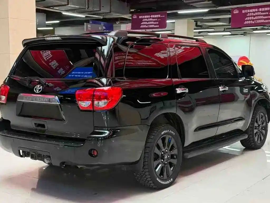 Toyota Sequoia 2010