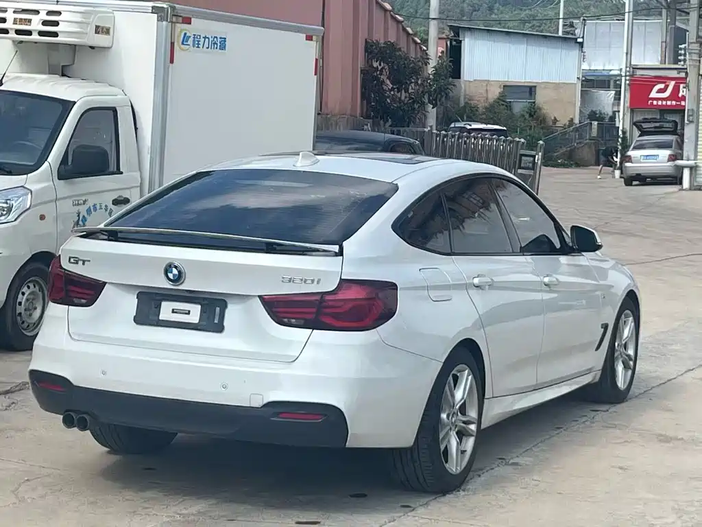BMW 3 Series GT 2019 — фото 10