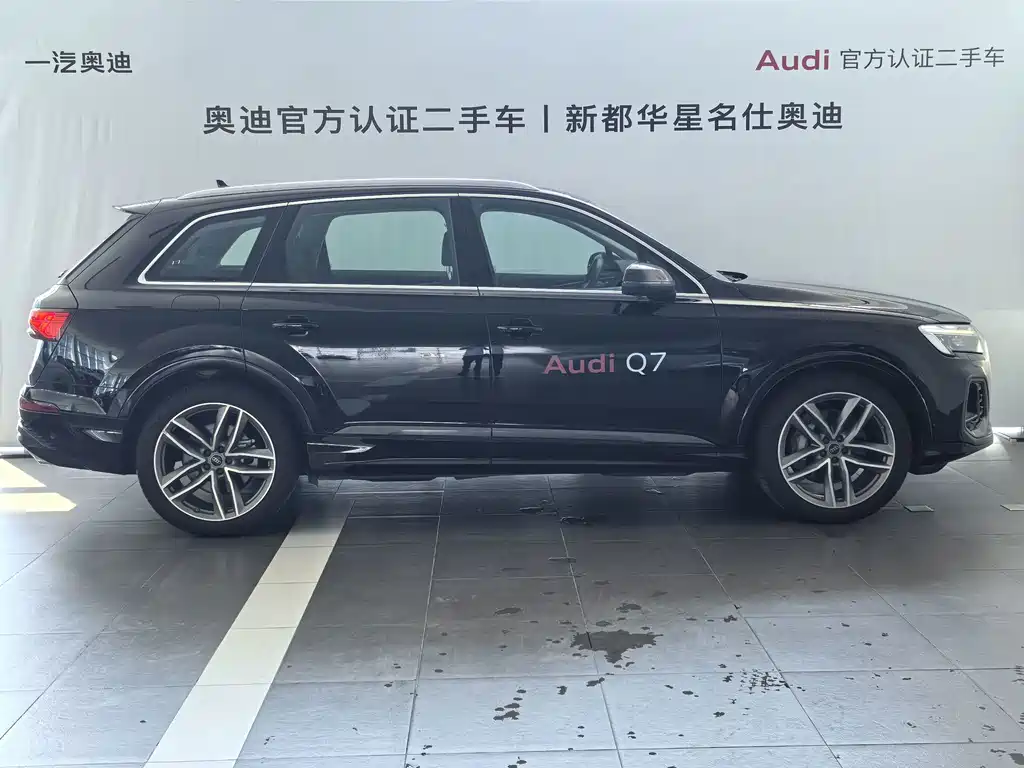 Audi Q7 2025 — фото 3