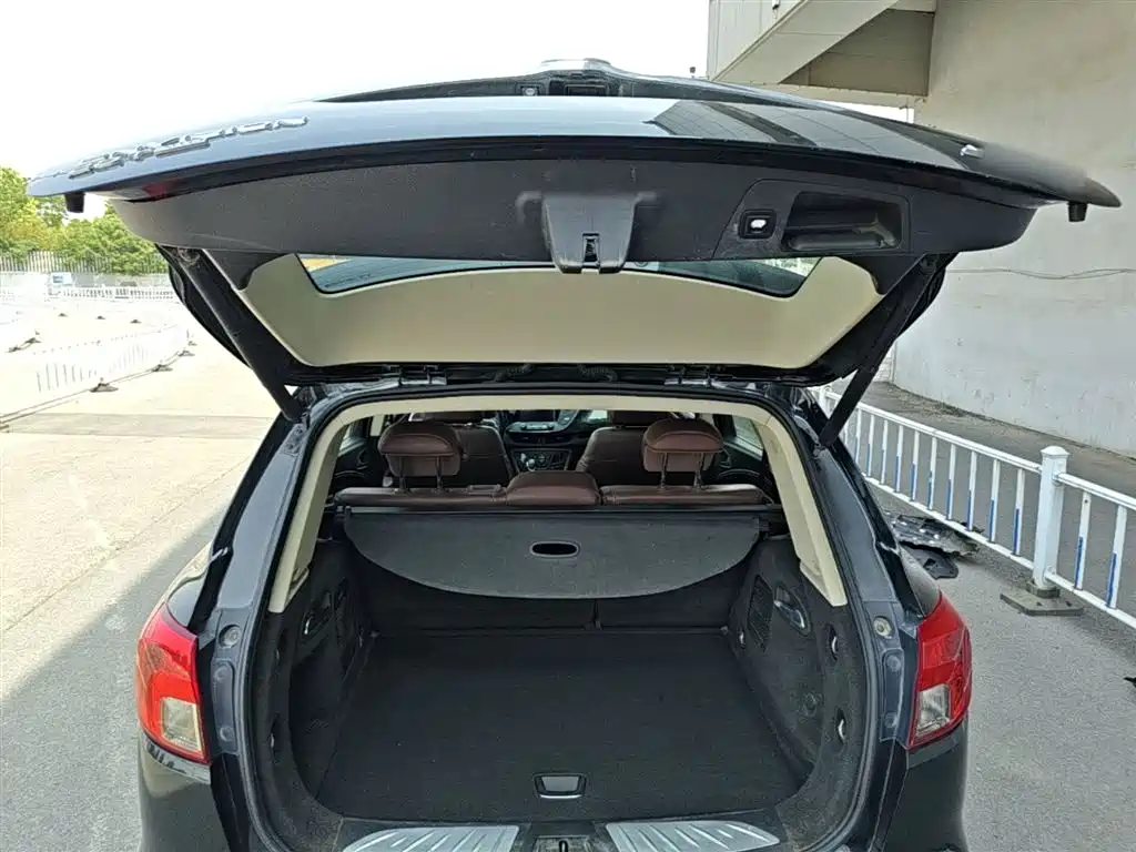 Buick Envision Plus 2015 — фото 19