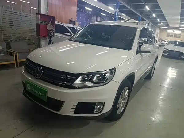 Volkswagen Tiguan 2015