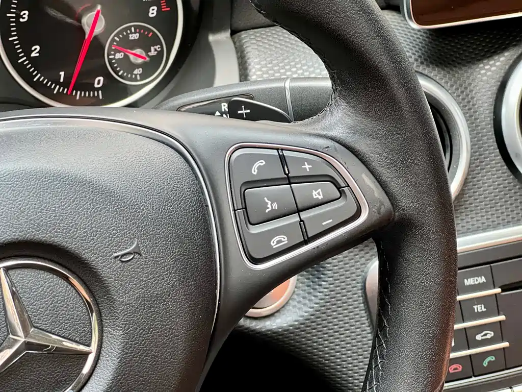 Mercedes-Benz A-Class 2018 — фото 16