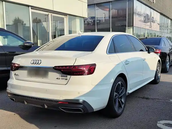 Audi A4L 2022