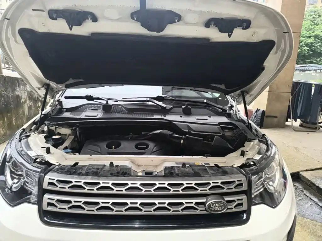 Land Rover Discovery Sport 2017 — фото 20