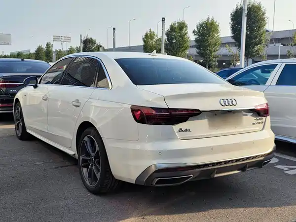 Audi A4L 2022