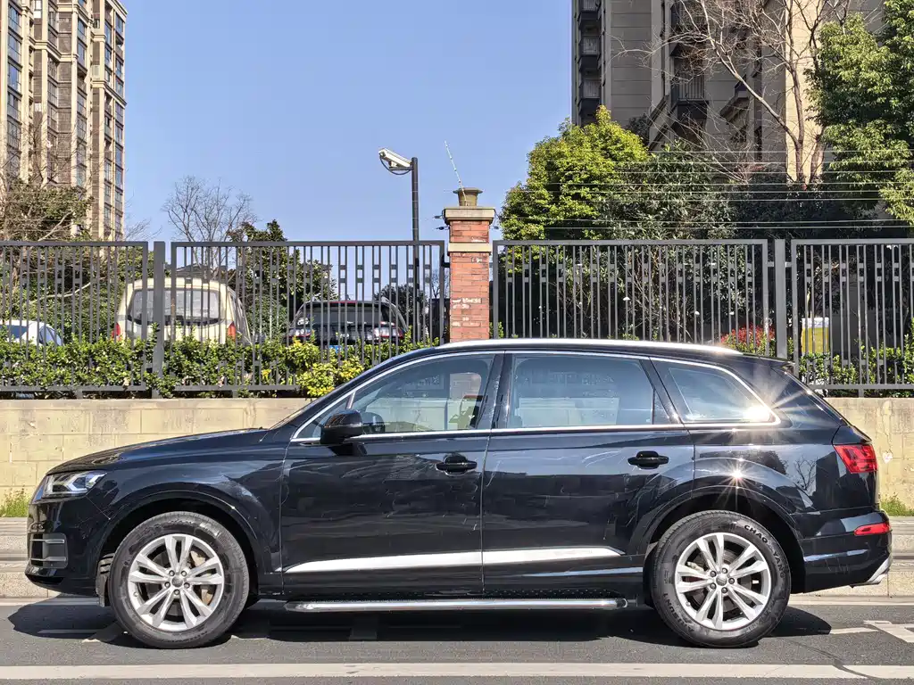 Audi Q7 2017 — фото 4