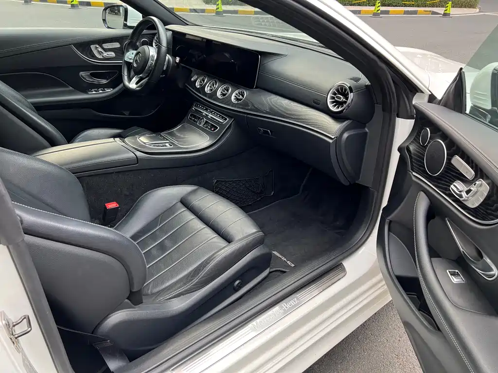 Mercedes-Benz E-Class 2021 — фото 10