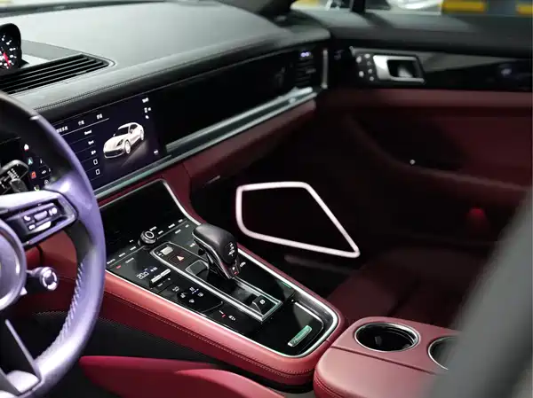 Porsche Panamera 2023