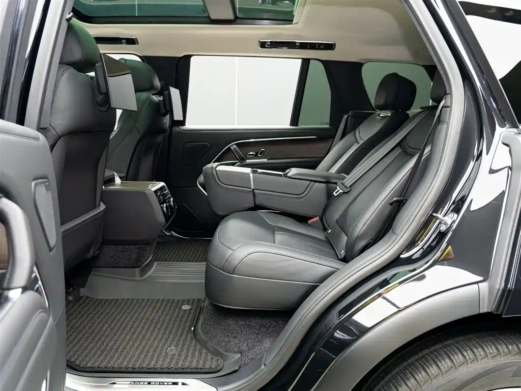 Land Rover Range Rover 2026 — фото 11