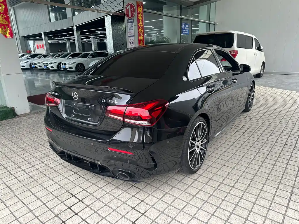 Mercedes-Benz A-Class AMG 2021 — фото 13