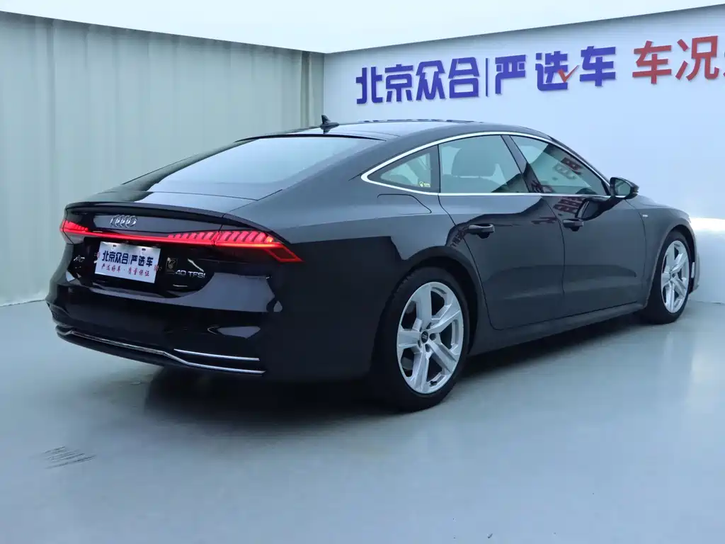Audi A7 2021 — фото 26
